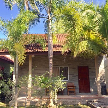 Coconut Bungalow Nai Yang Ngoại thất bức ảnh
