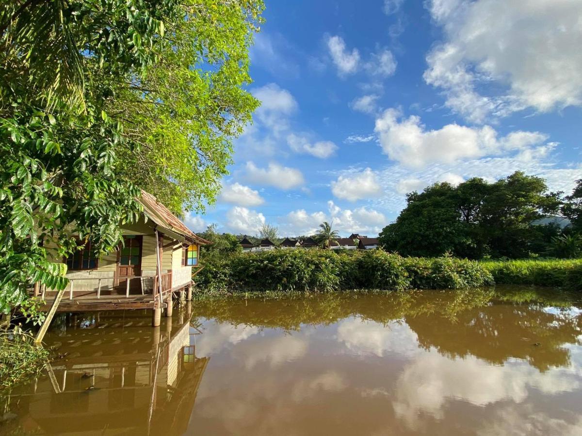 Coconut Bungalow Nai Yang Ngoại thất bức ảnh