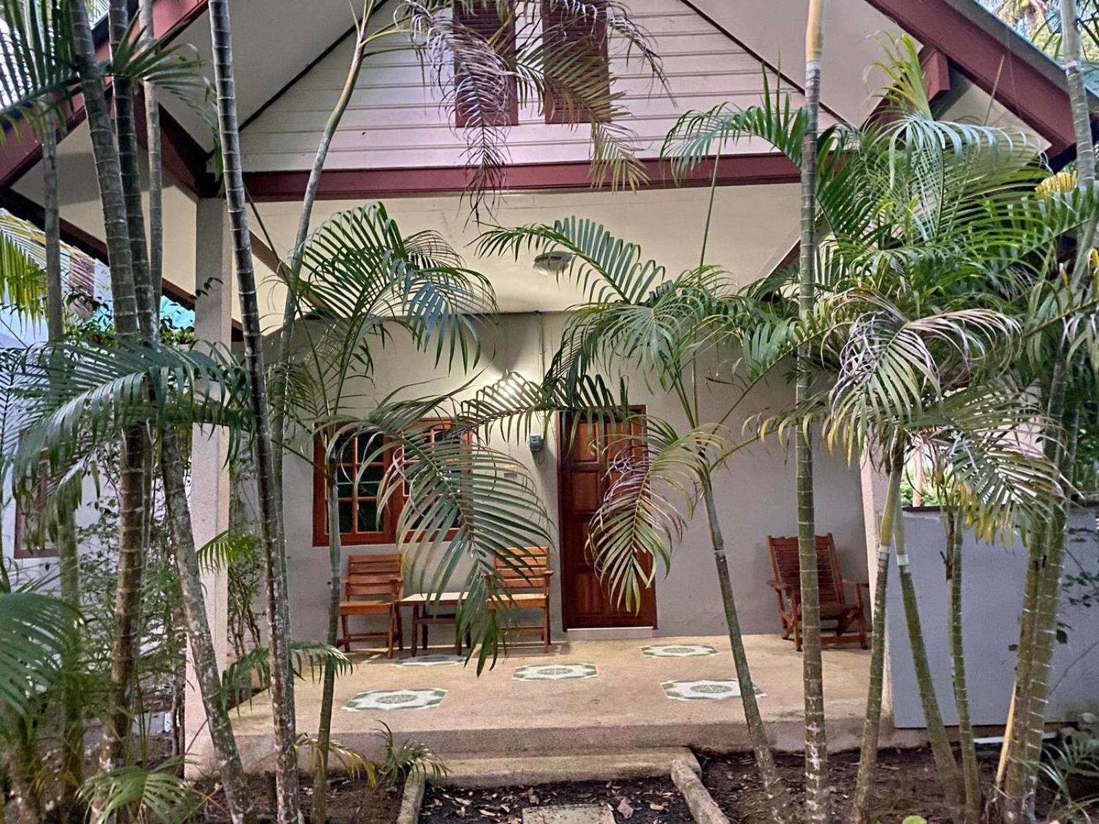 Coconut Bungalow Nai Yang Ngoại thất bức ảnh