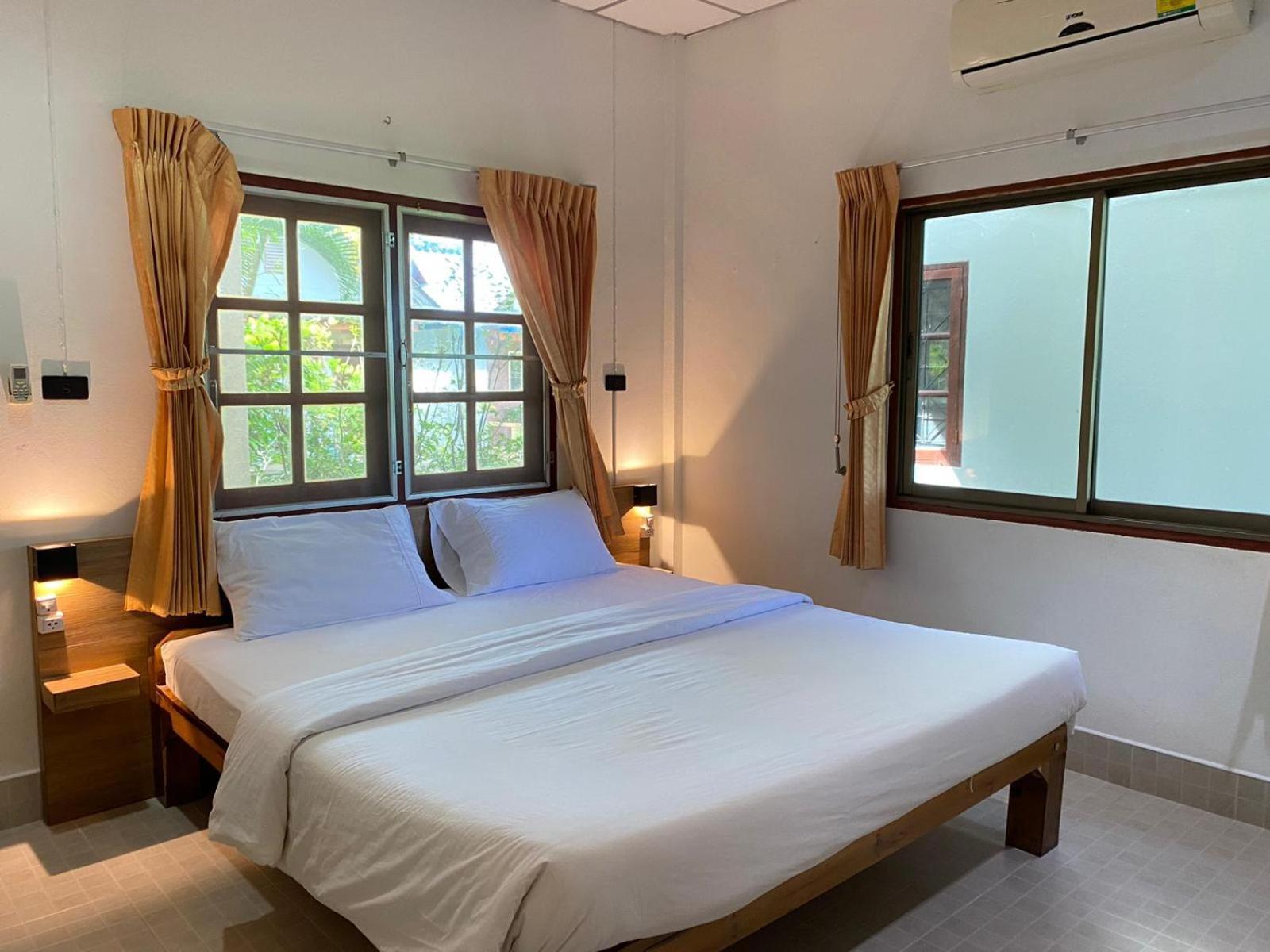 Coconut Bungalow Nai Yang Ngoại thất bức ảnh