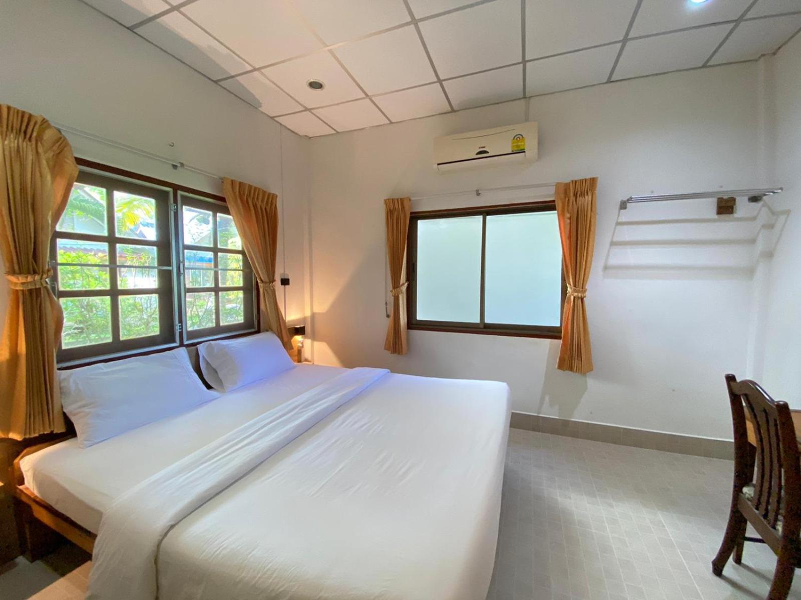 Coconut Bungalow Nai Yang Ngoại thất bức ảnh