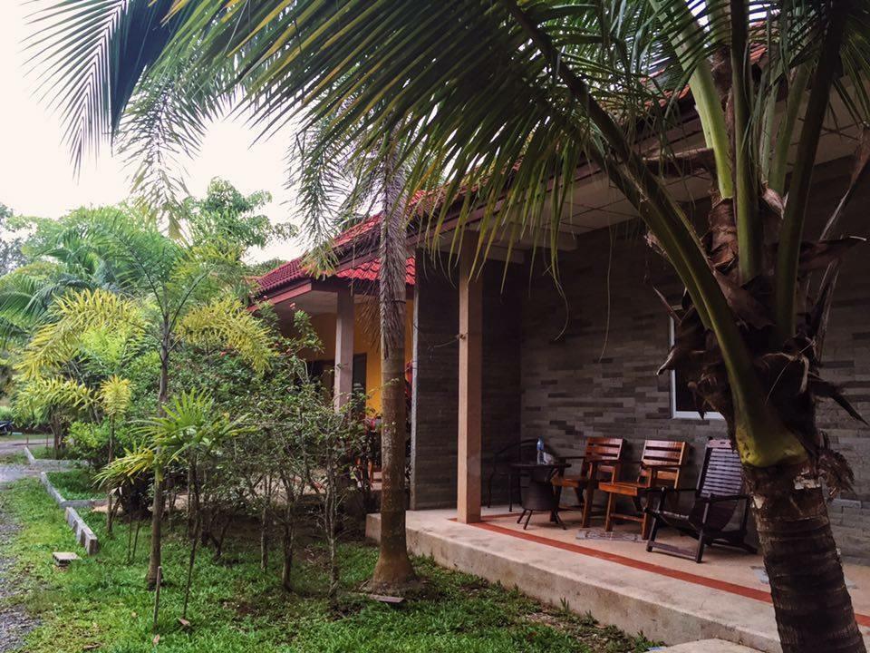 Coconut Bungalow Nai Yang Ngoại thất bức ảnh