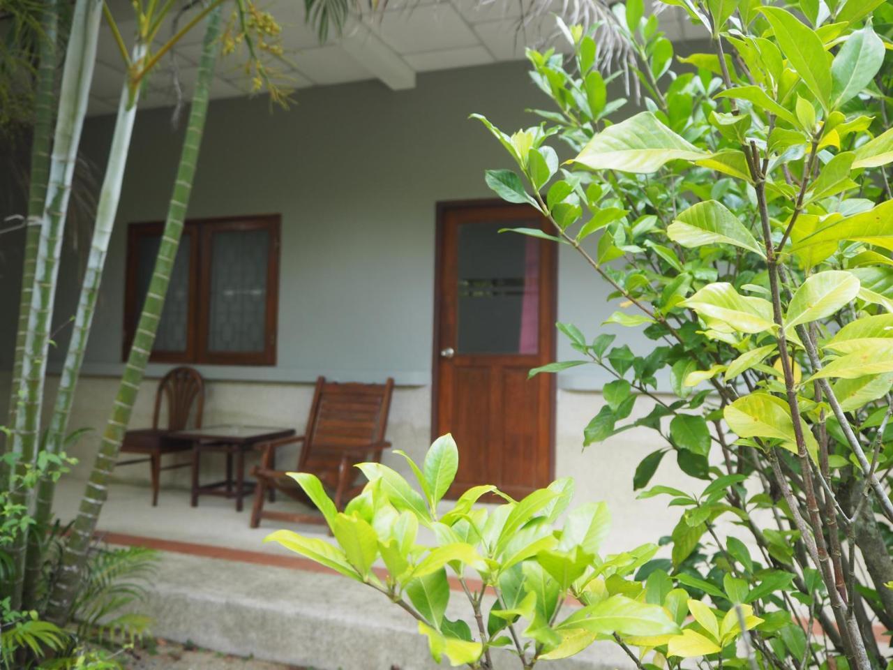 Coconut Bungalow Nai Yang Ngoại thất bức ảnh