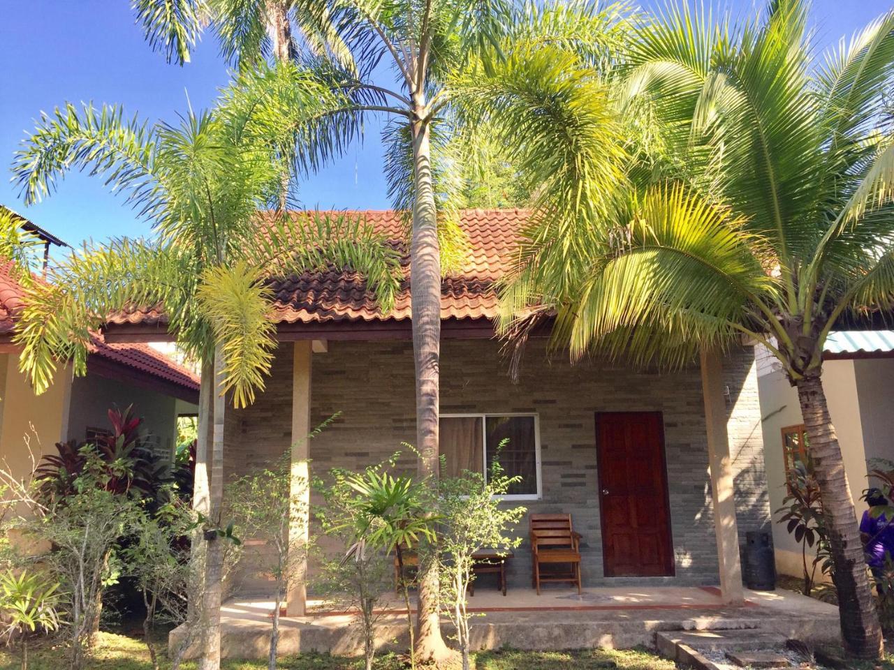 Coconut Bungalow Nai Yang Ngoại thất bức ảnh