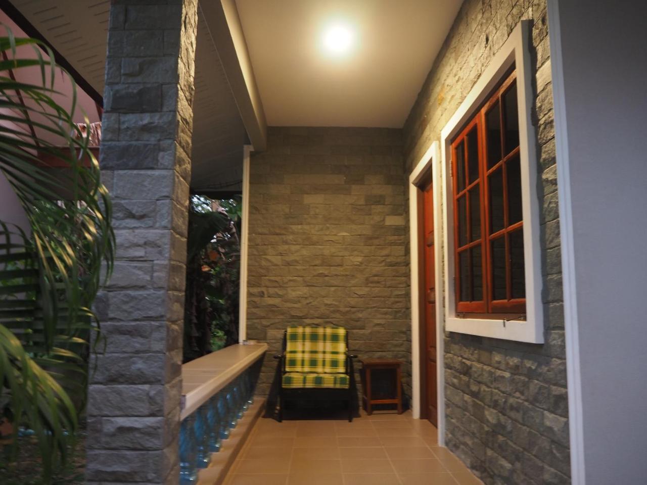 Coconut Bungalow Nai Yang Ngoại thất bức ảnh